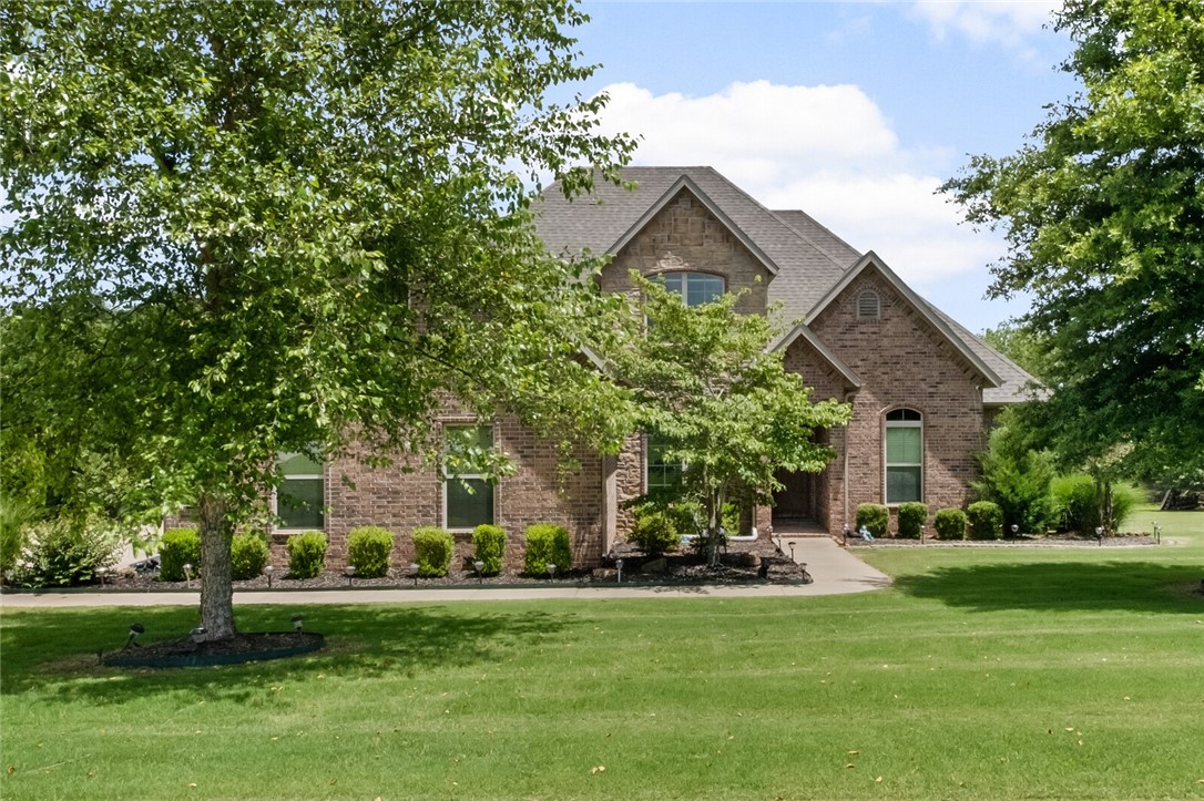 4470 N Thoroughbred Trail