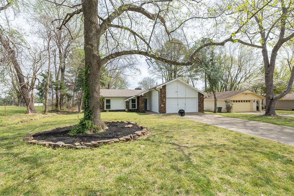 3774 N Whippoorwill Court