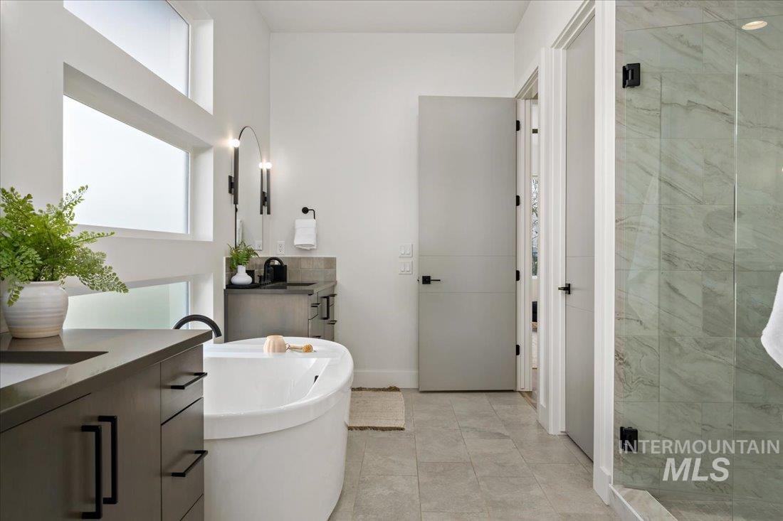 4657 E Copper Point Dr.