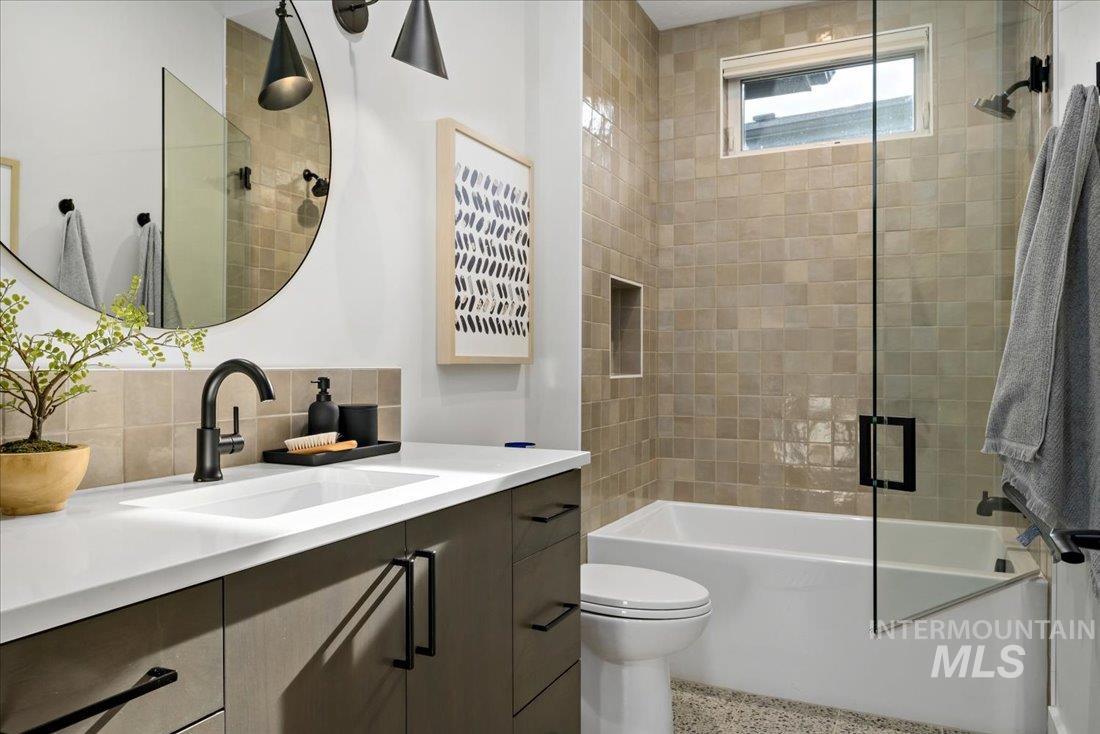 4657 E Copper Point Dr.