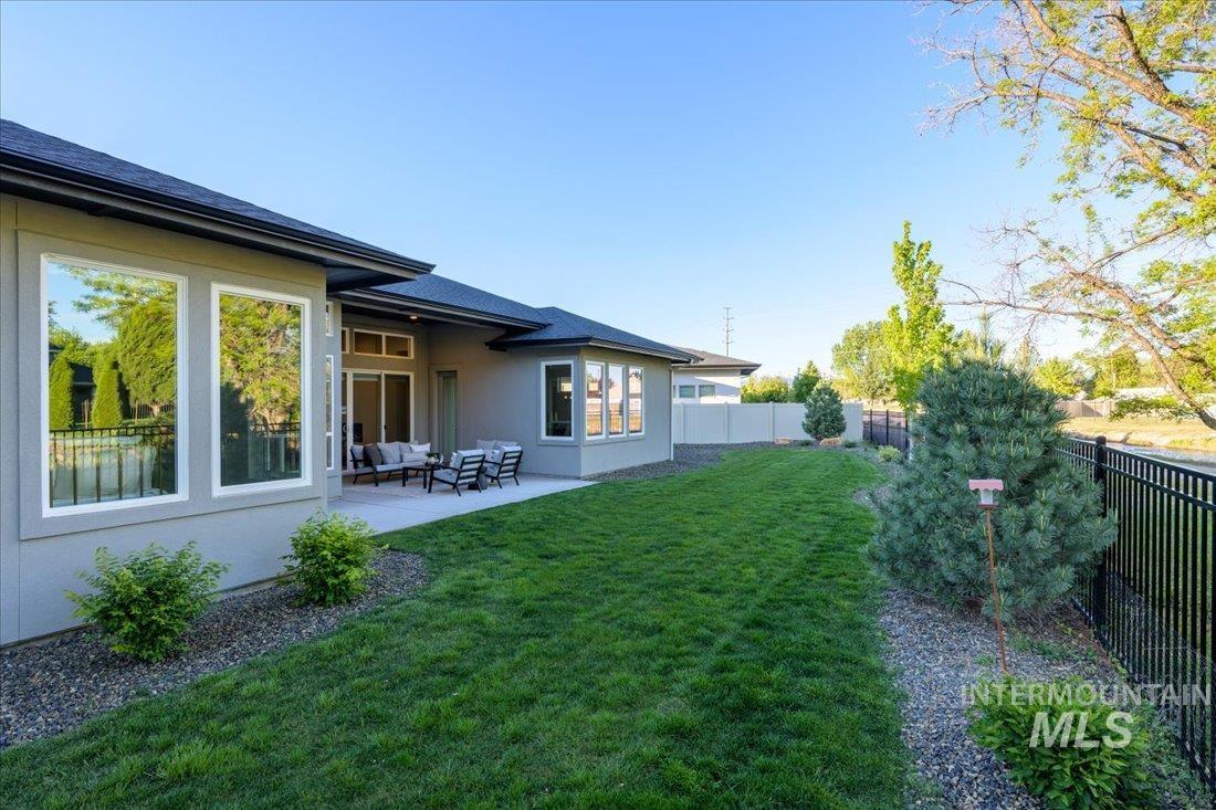 4657 E Copper Point Dr.