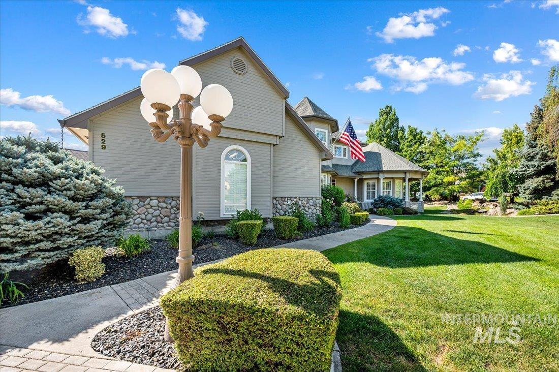 529 W Bayhill Dr.