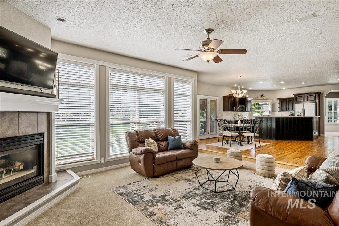 529 W Bayhill Dr.