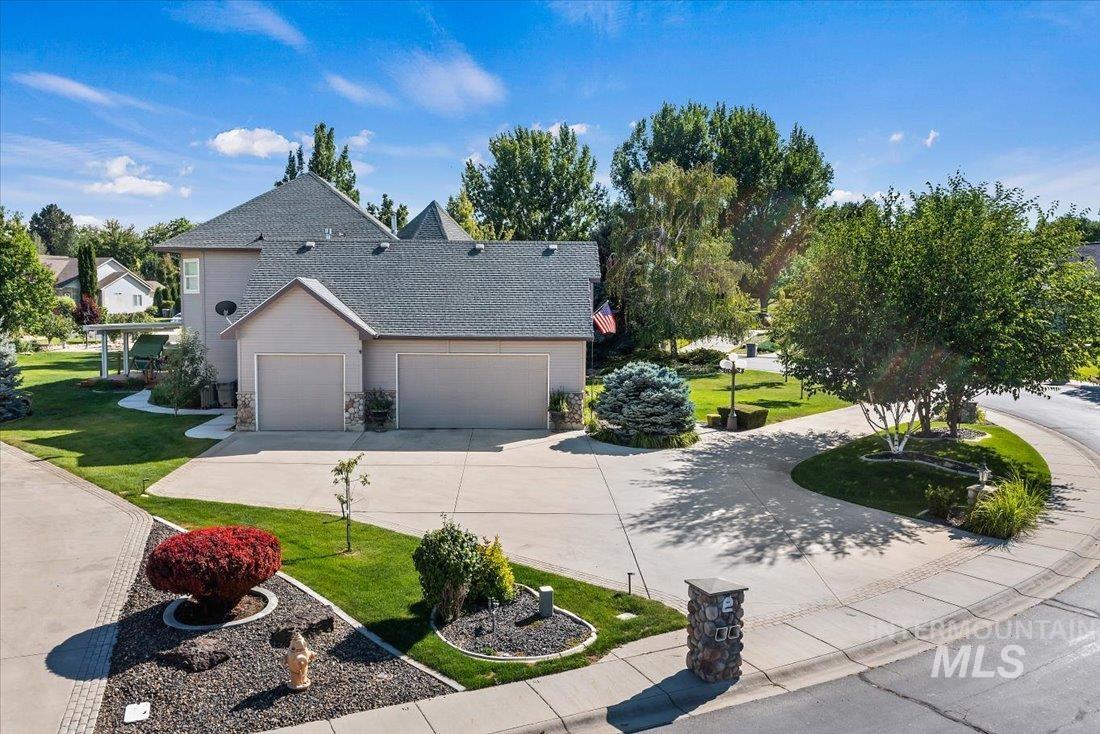 529 W Bayhill Dr.