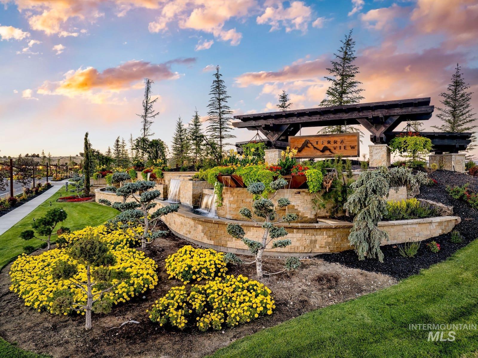 3470 N Harvest Moon Way