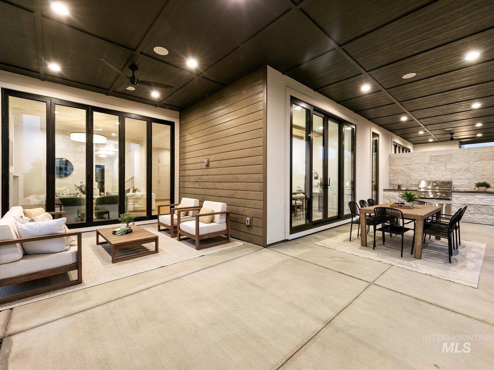 3470 N Harvest Moon Way