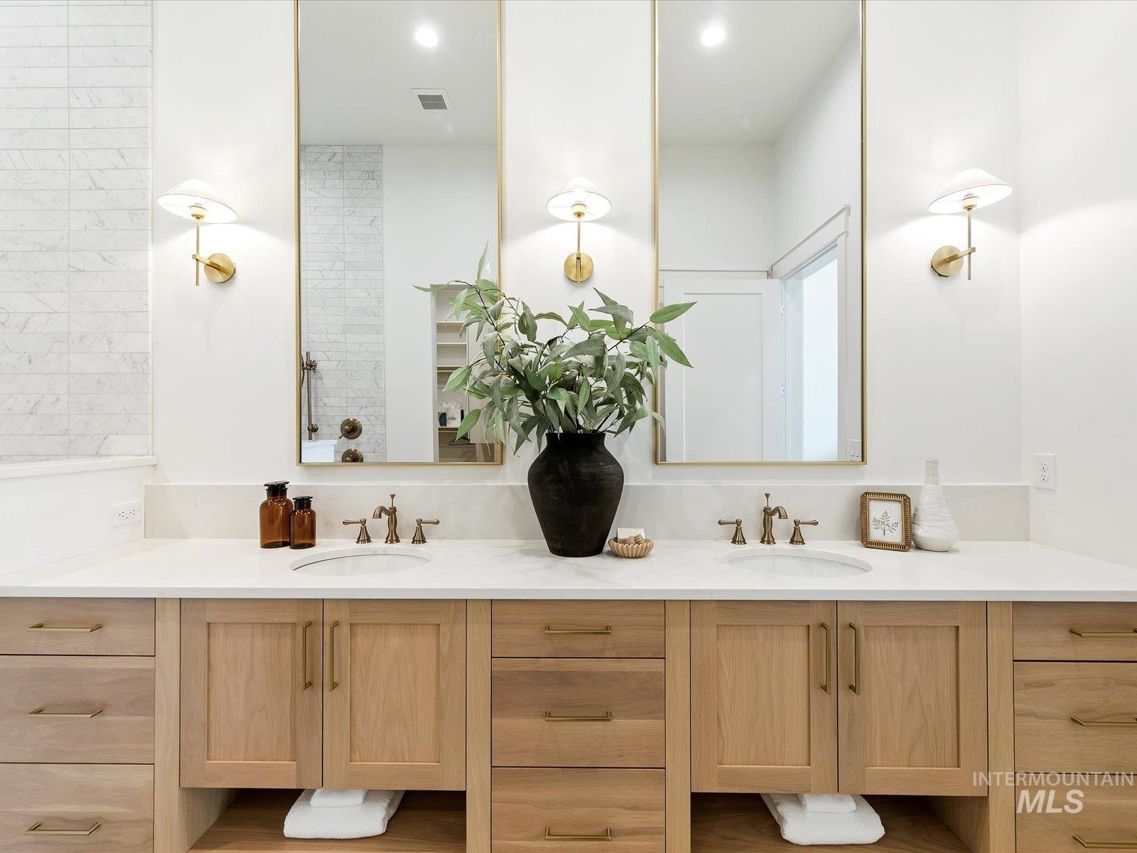 3470 N Harvest Moon Way