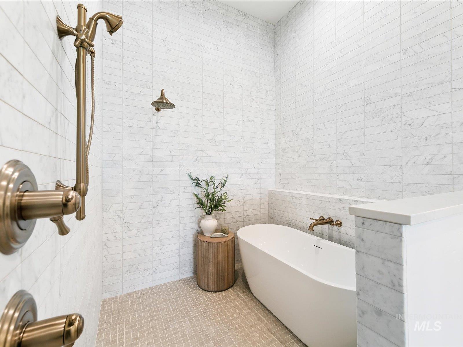 3470 N Harvest Moon Way