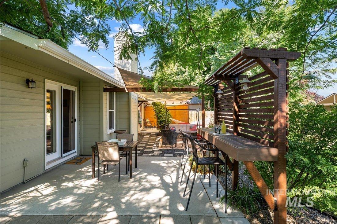 2950 W Stephanie Ct.