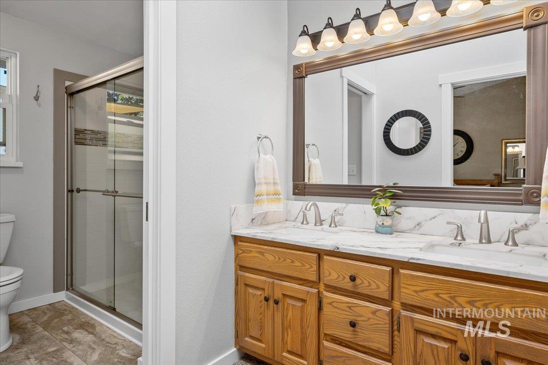 2950 W Stephanie Ct.