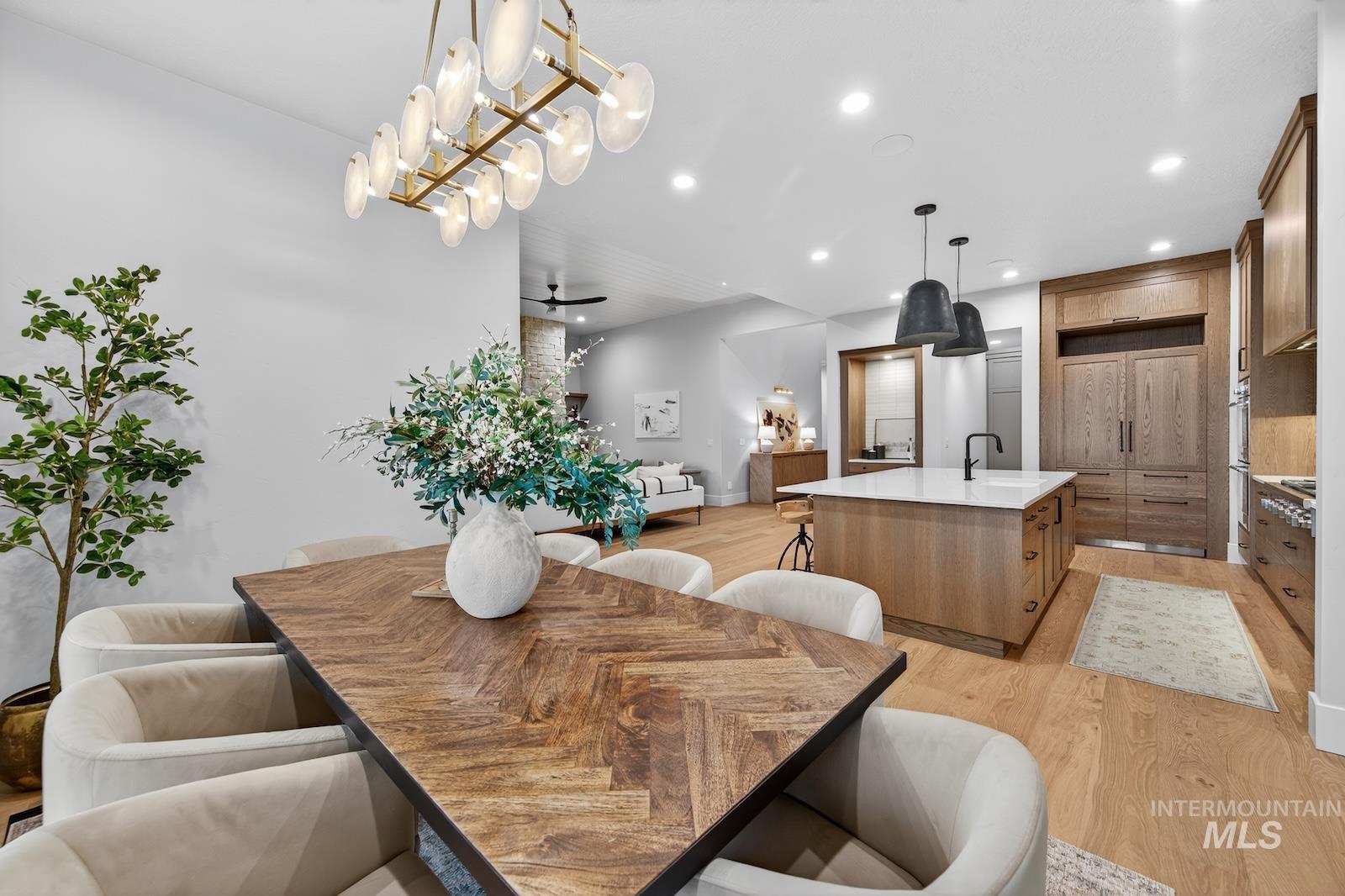 3668 N Harvest Moon Way