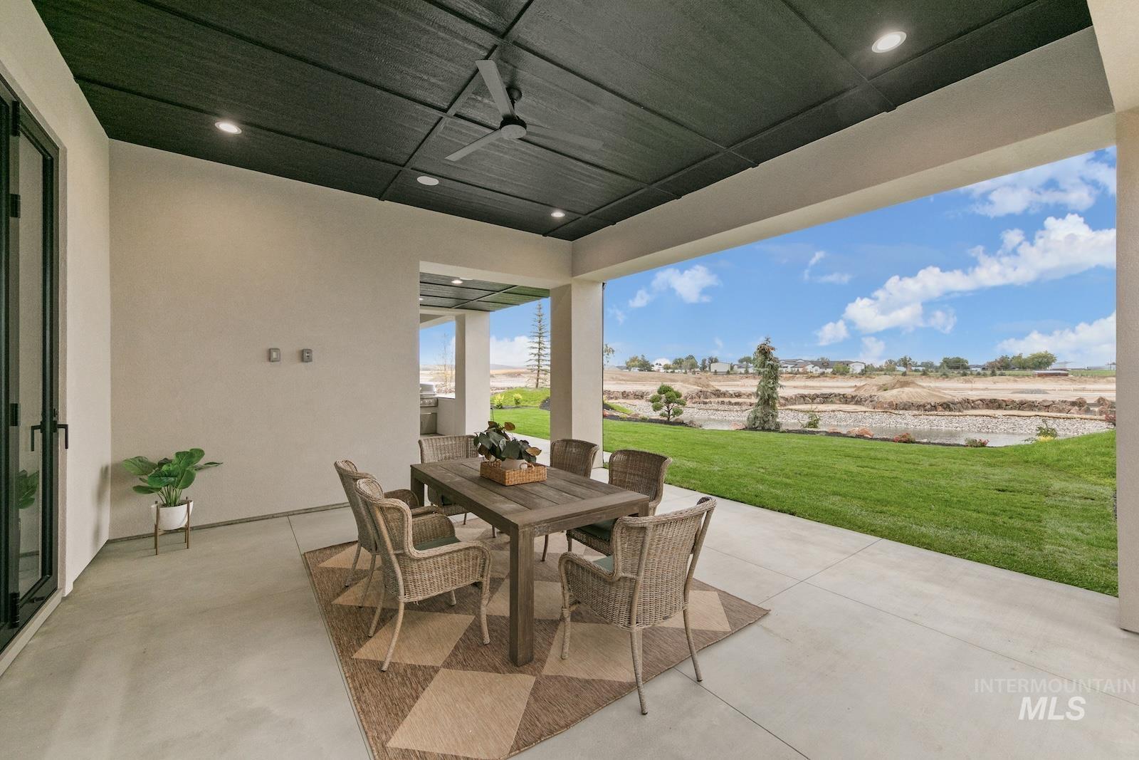 3668 N Harvest Moon Way