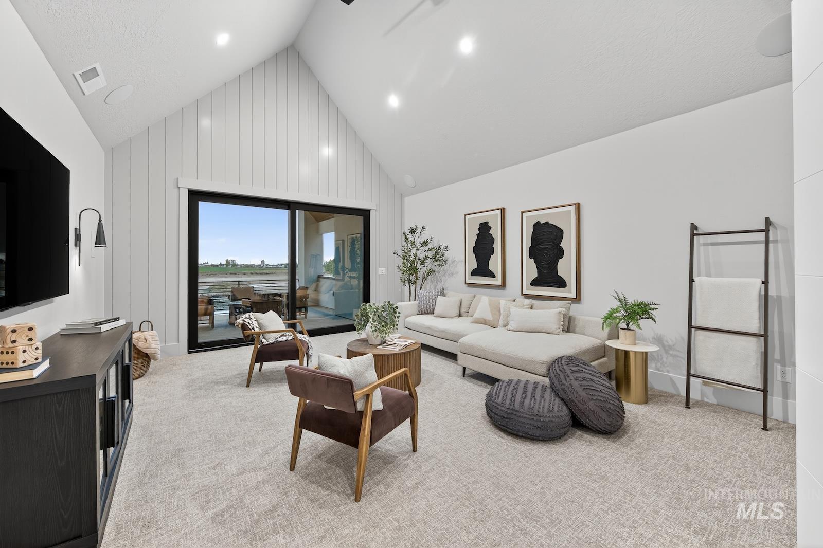 3668 N Harvest Moon Way