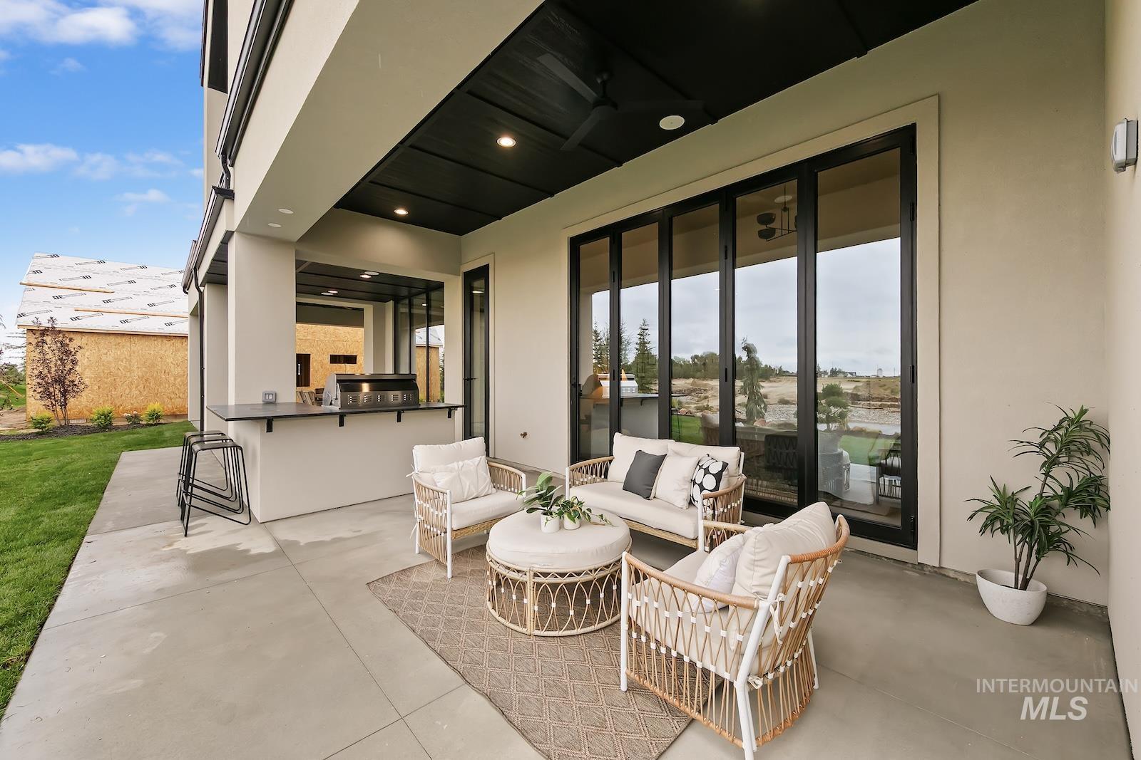 3668 N Harvest Moon Way