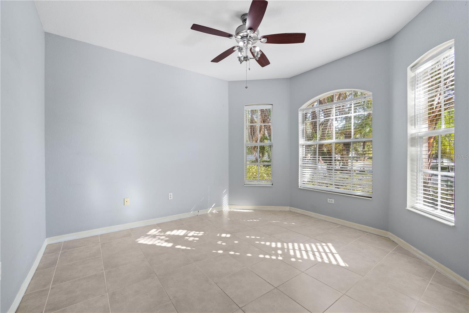 408 GOLDEN HARBOUR TRL