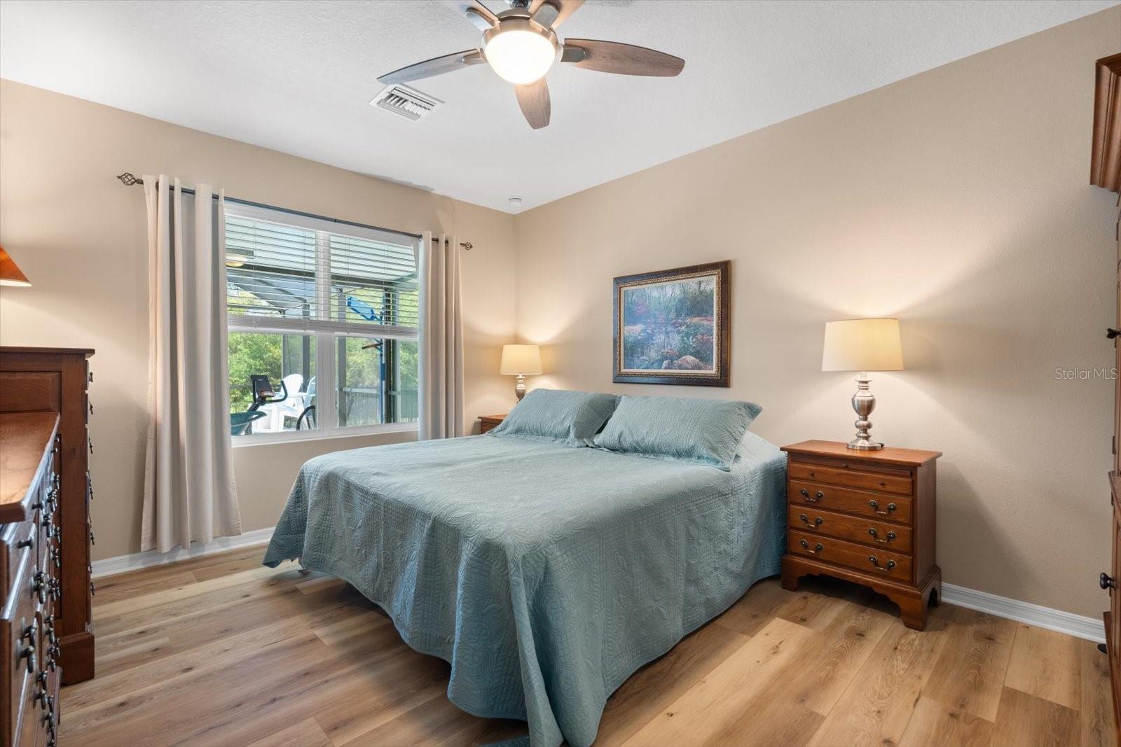 2811 GREENLEAF TER