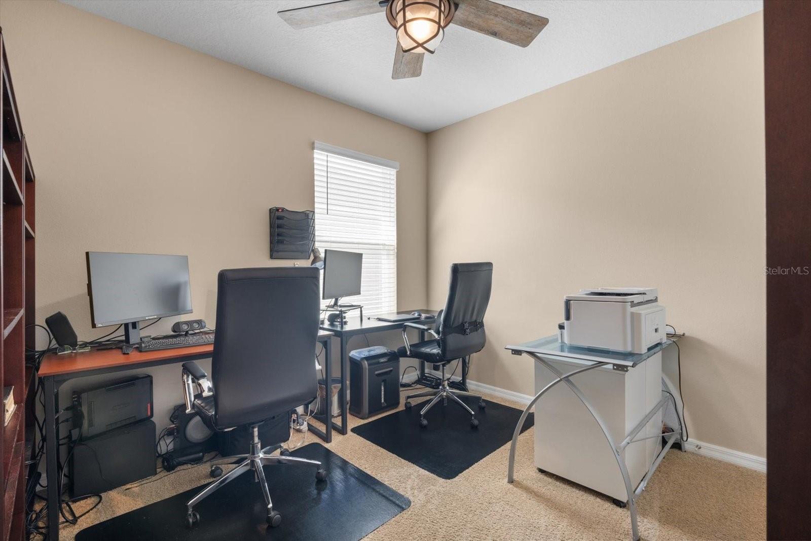2811 GREENLEAF TER