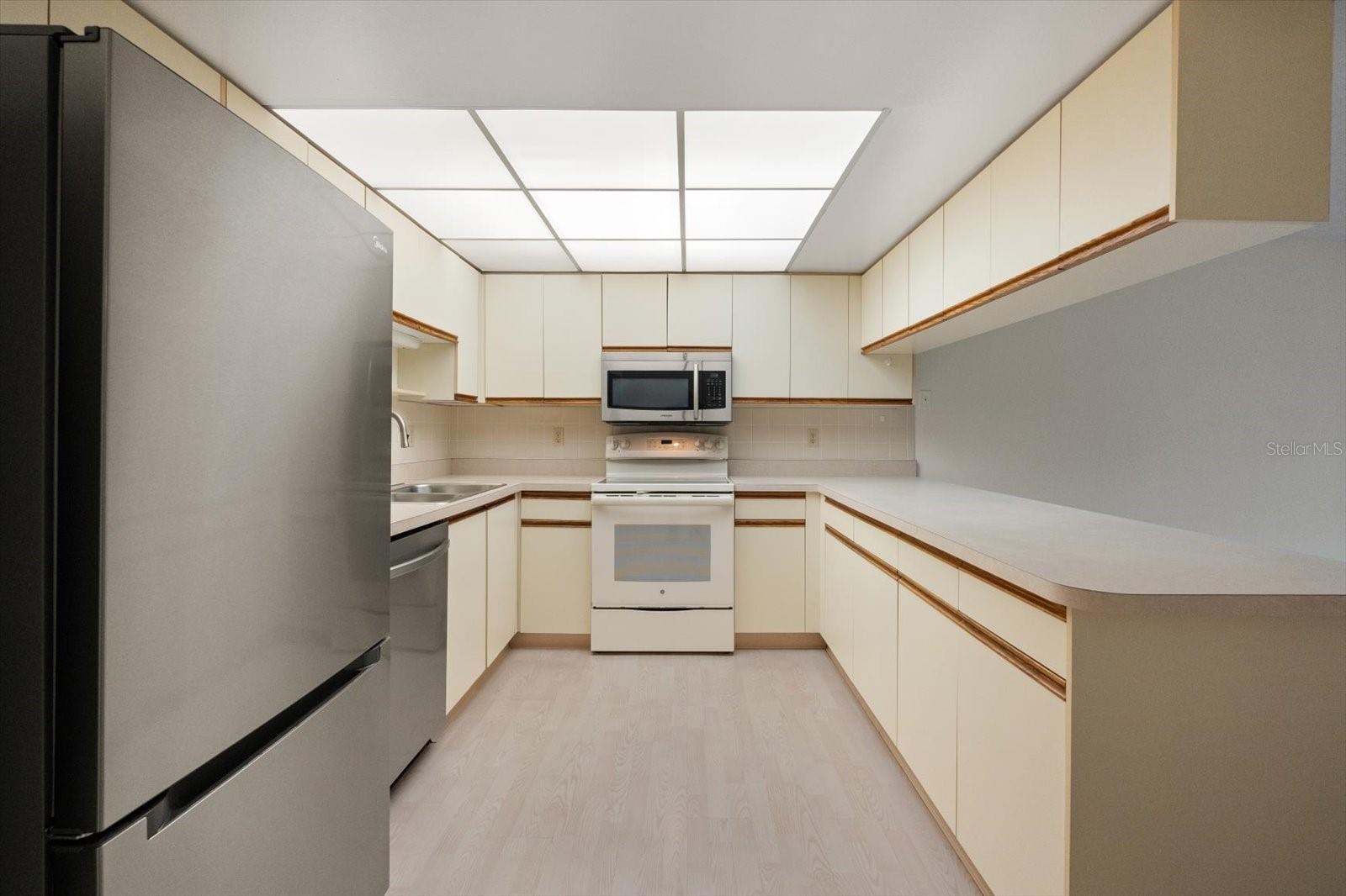 515 30TH AVE W #H212