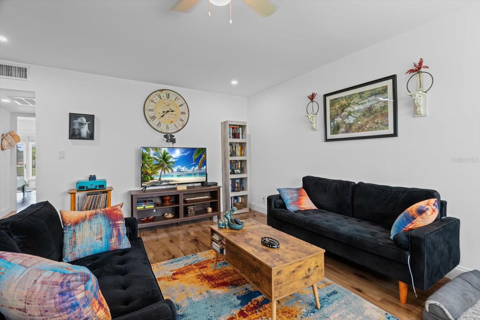 202 BEDFORD TRL #120