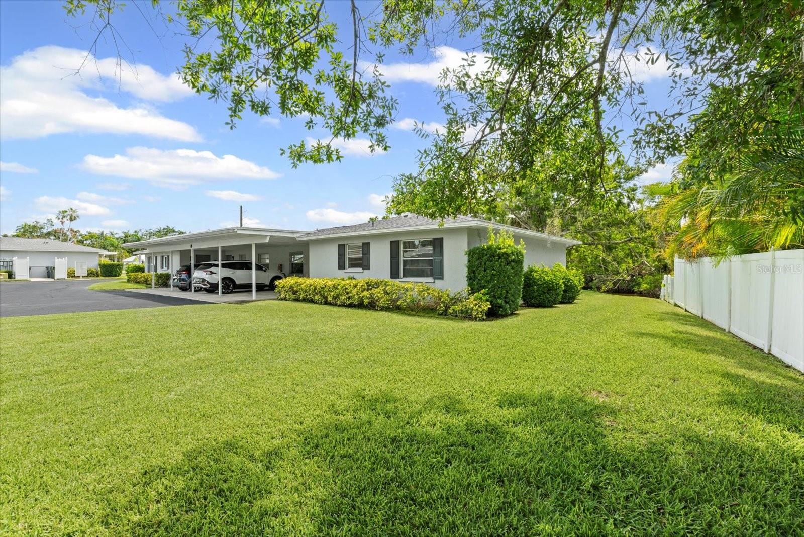 2115 9TH AVE W #3D