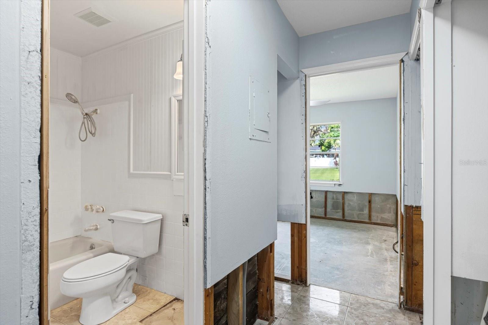 2115 9TH AVE W #3D