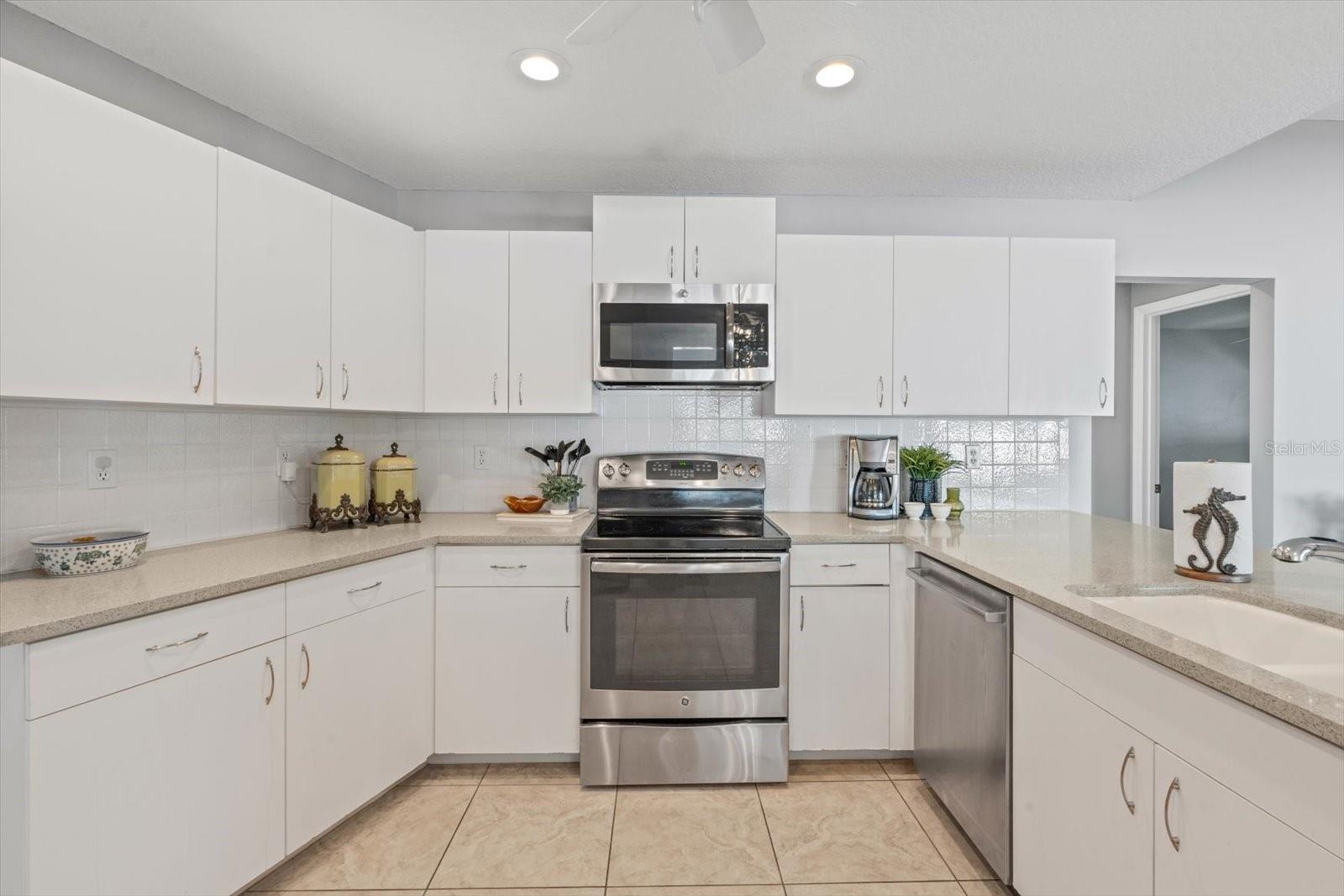 5206 19TH AVE W