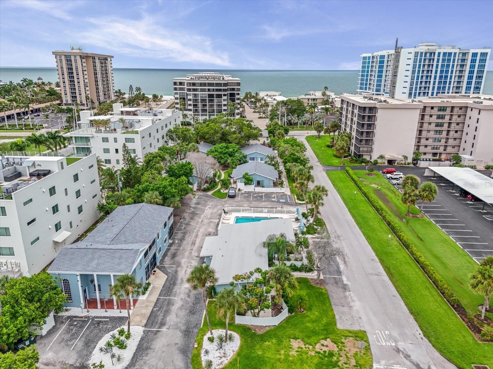 170 ROOSEVELT DR #1