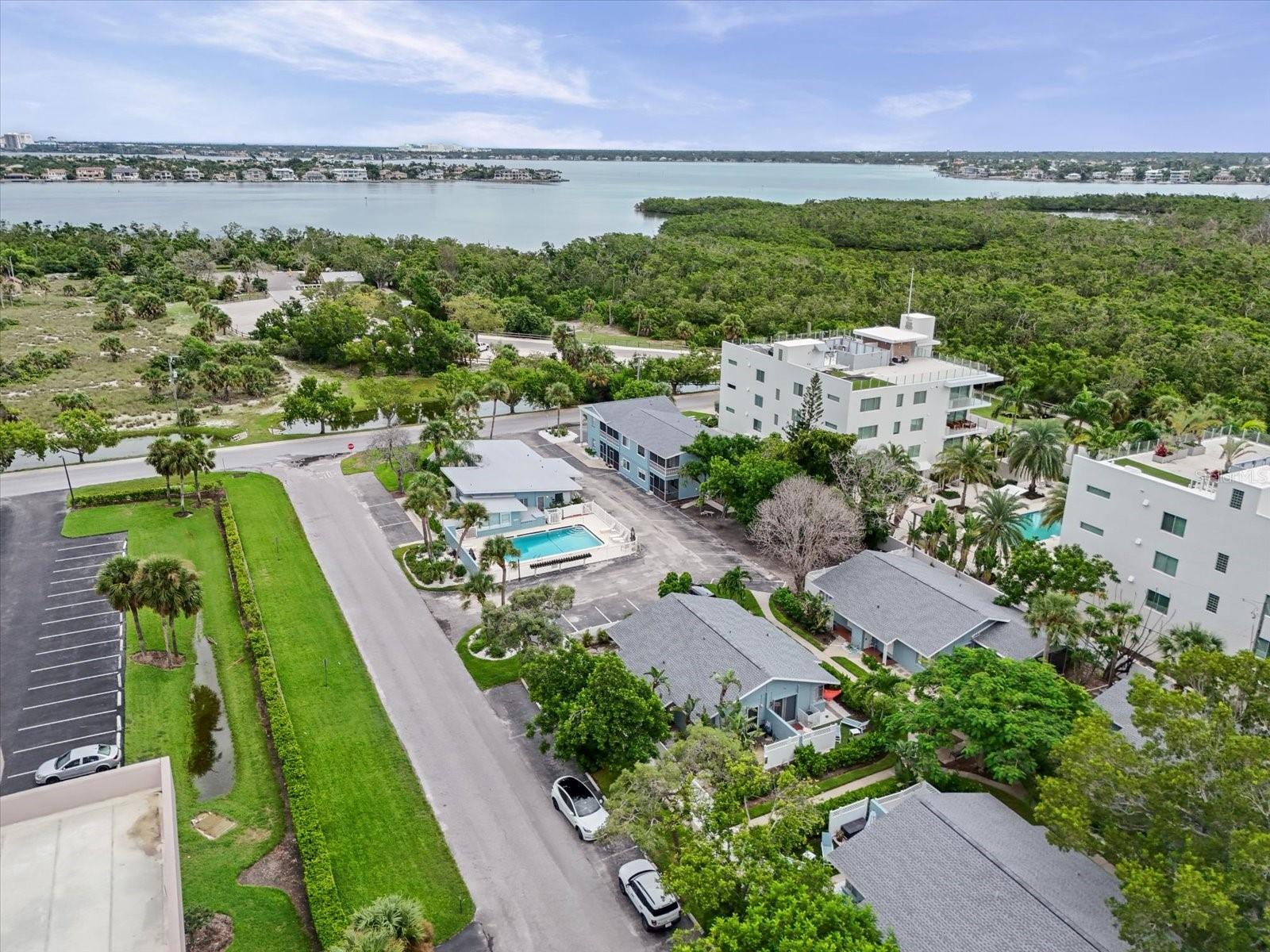 170 ROOSEVELT DR #1