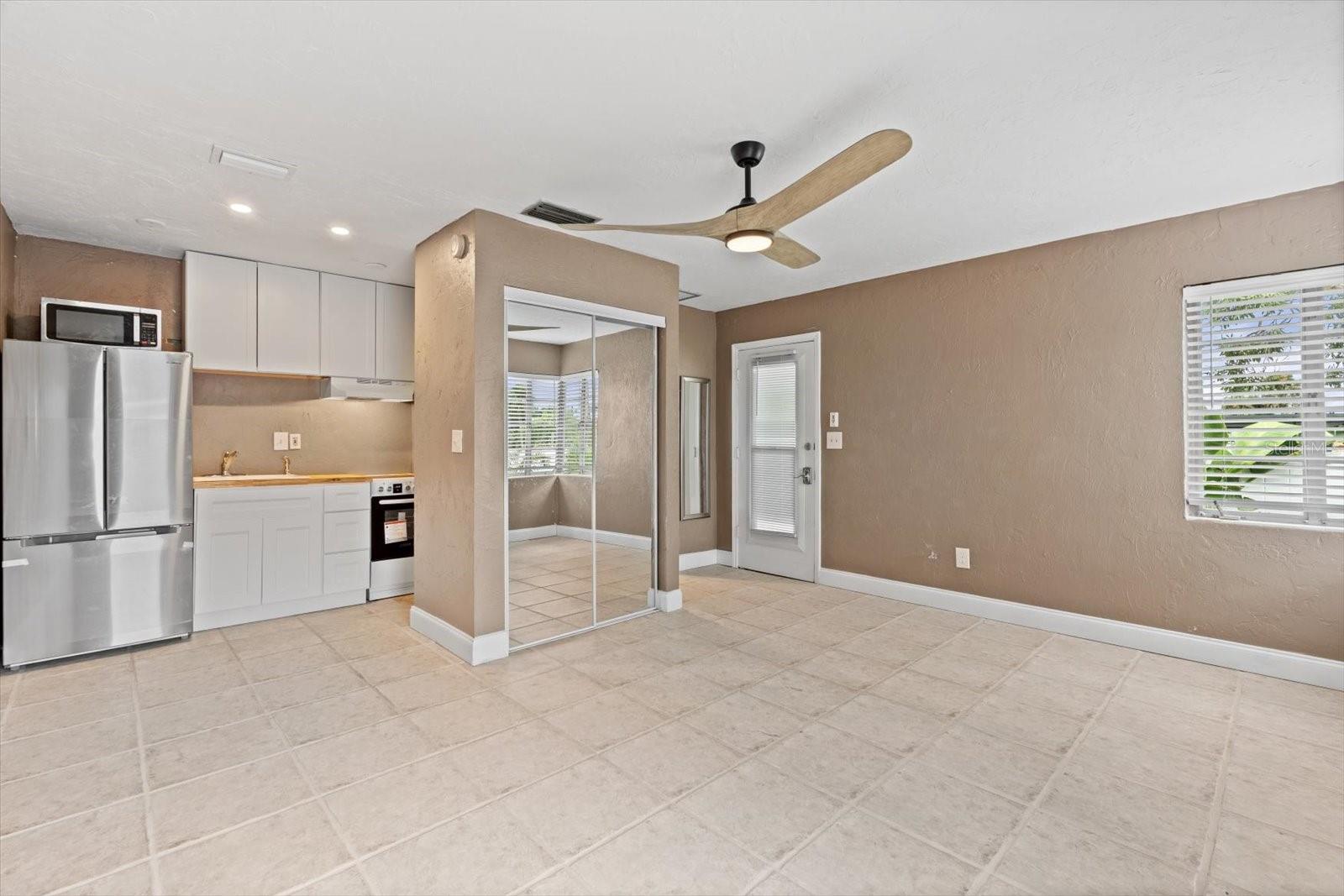 170 ROOSEVELT DR #1