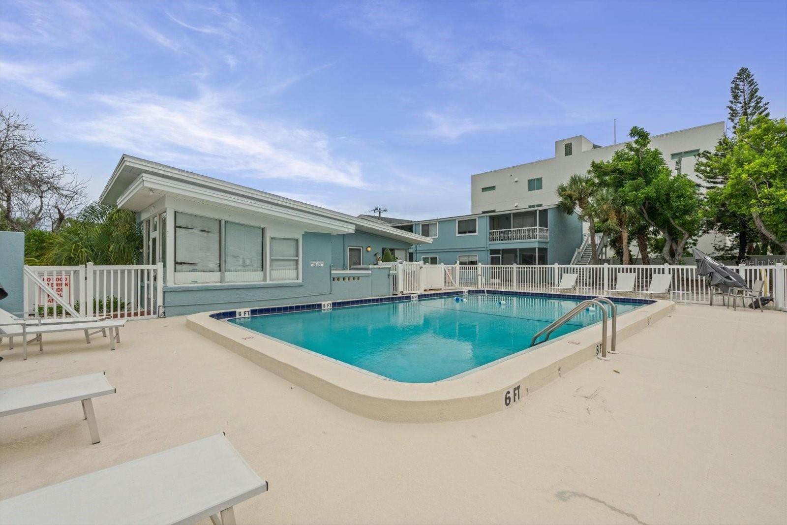 170 ROOSEVELT DR #1