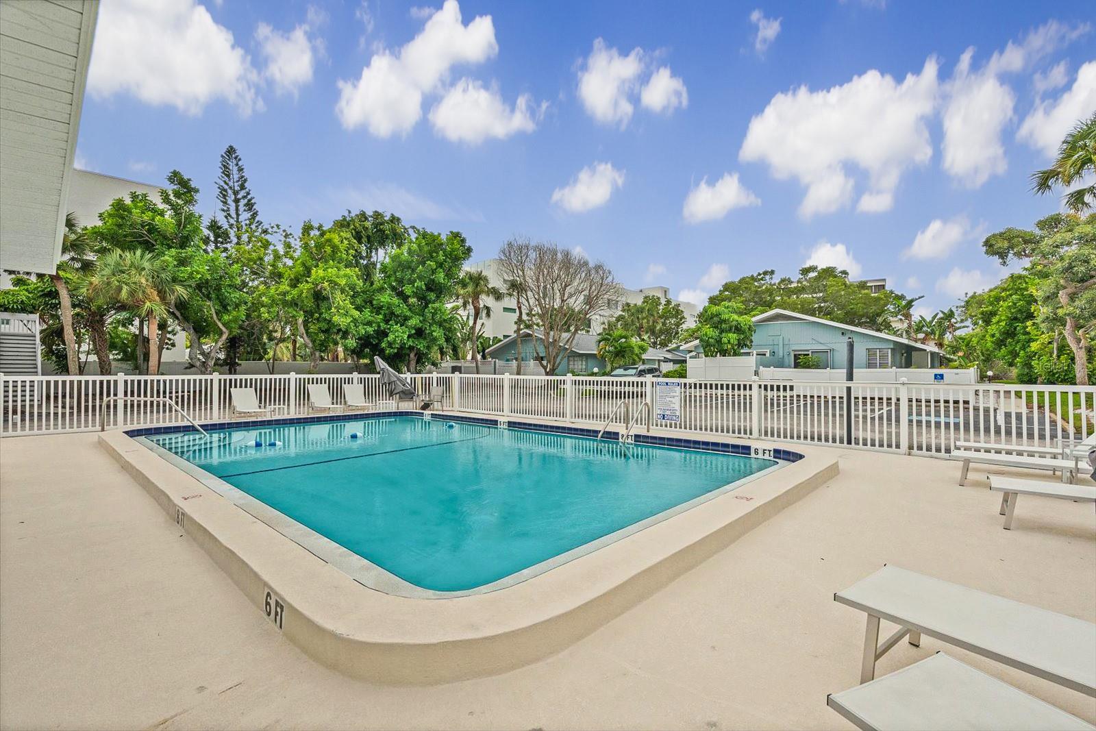 170 ROOSEVELT DR #1