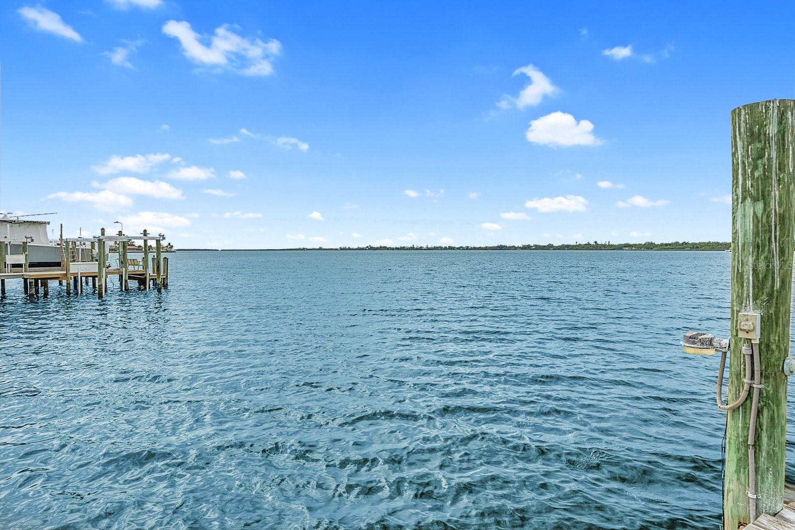 5539 2ND AVENUE CIR W