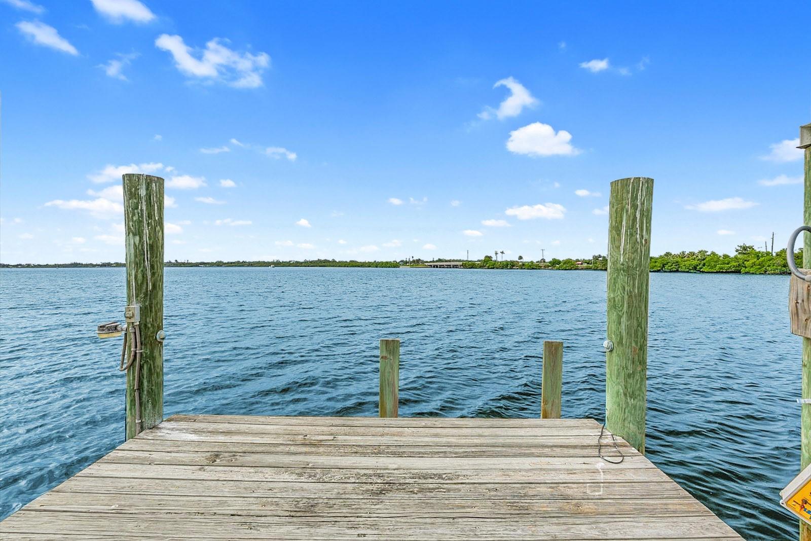 5539 2ND AVENUE CIR W