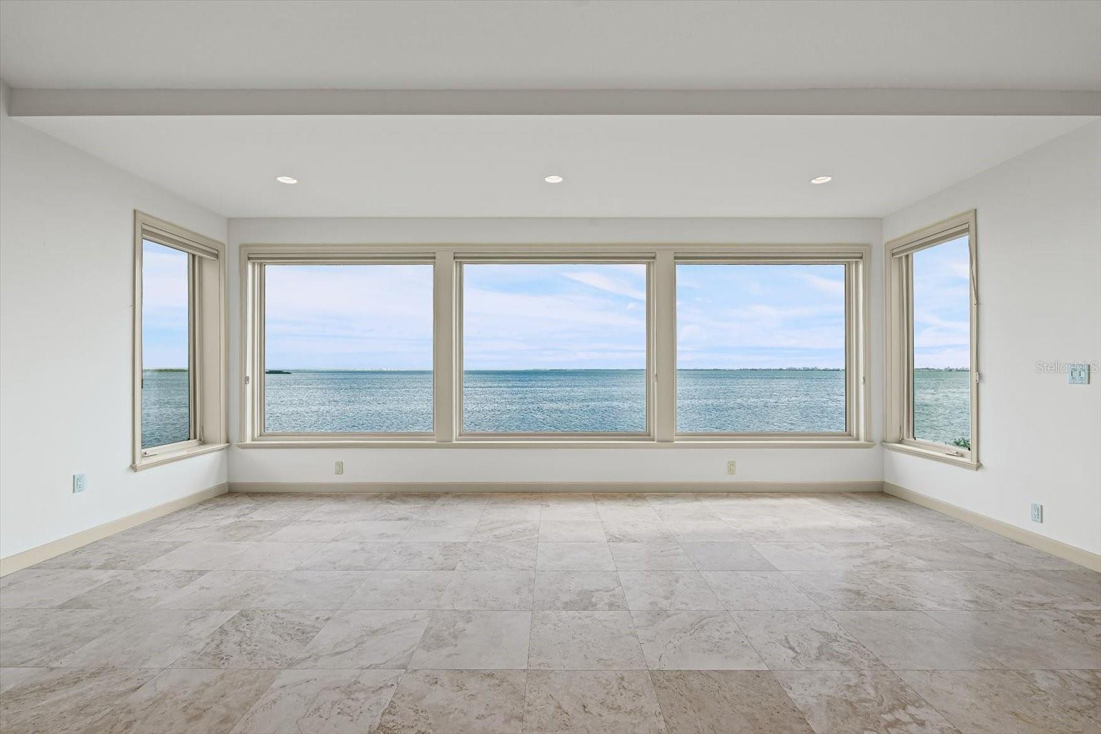 24 TIDY ISLAND BLVD