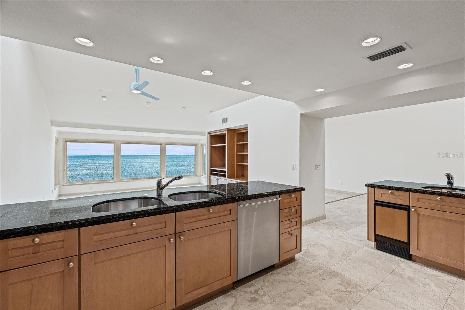 24 TIDY ISLAND BLVD