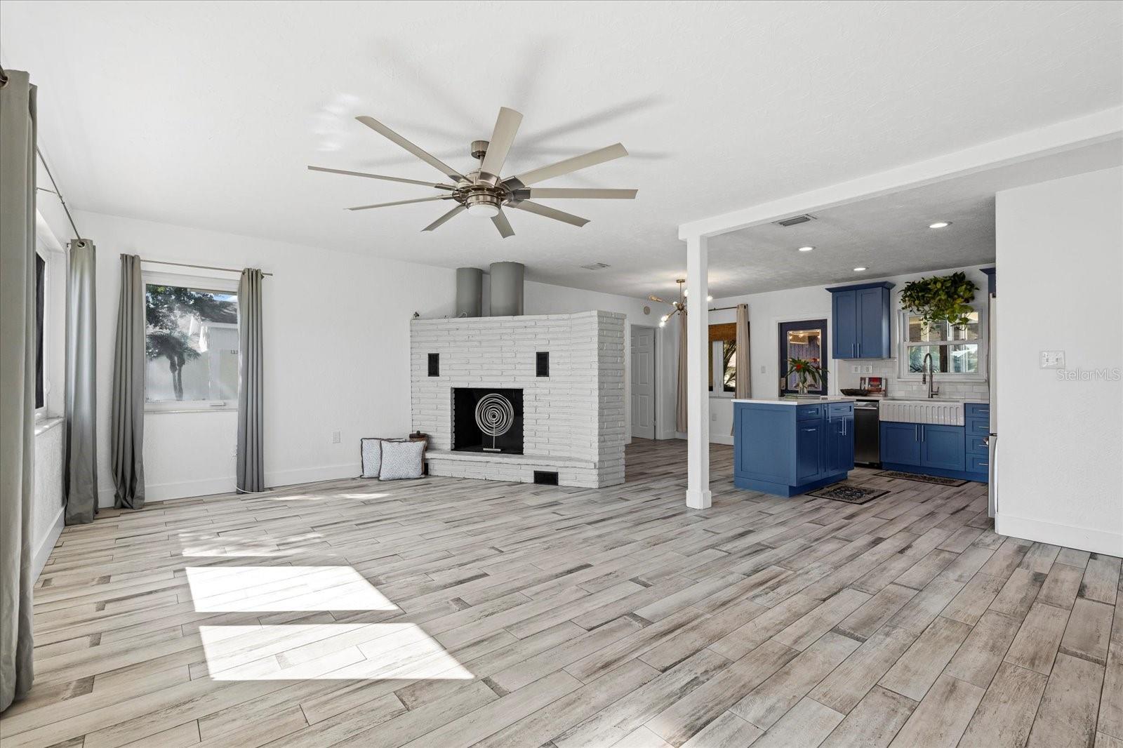 344 45TH STREET CT W