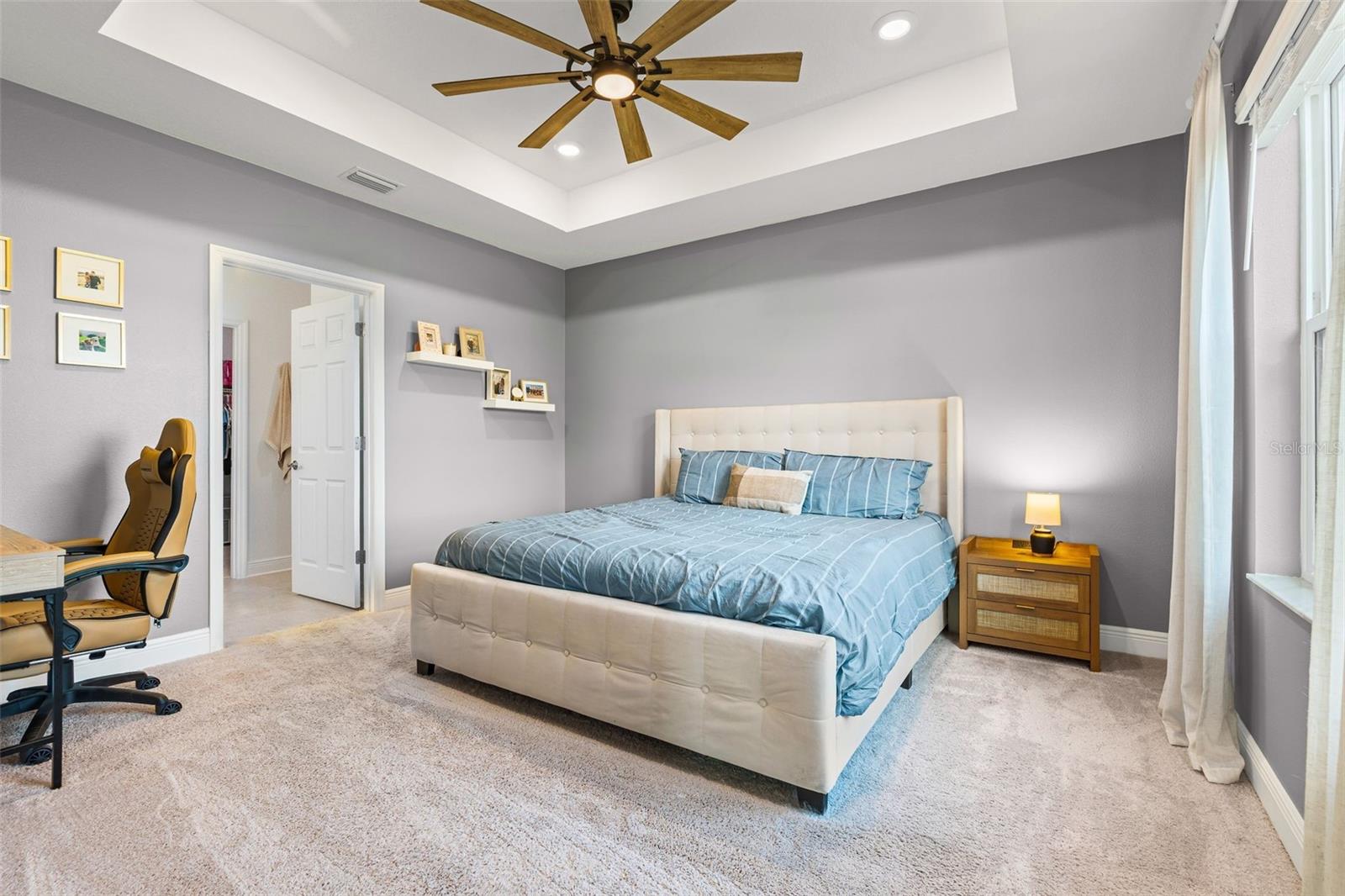 9216 WESTERNWOODS AVE