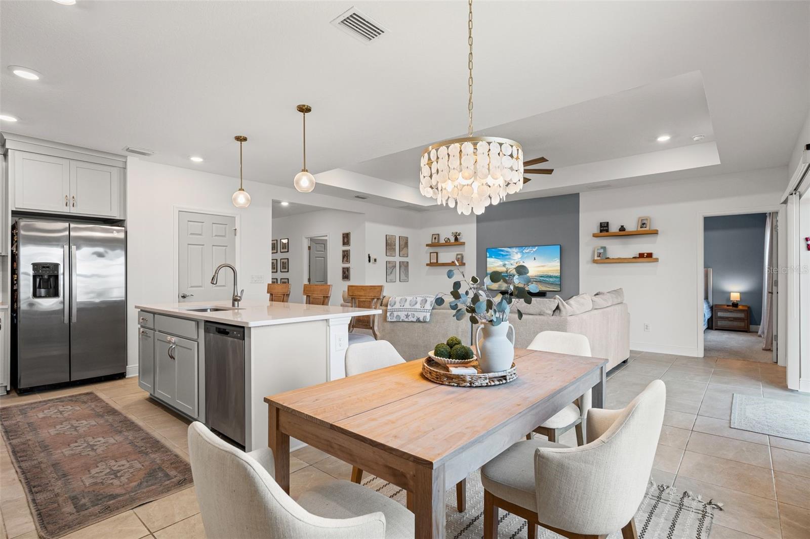 9216 WESTERNWOODS AVE