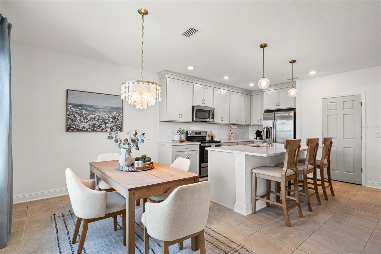 9216 WESTERNWOODS AVE