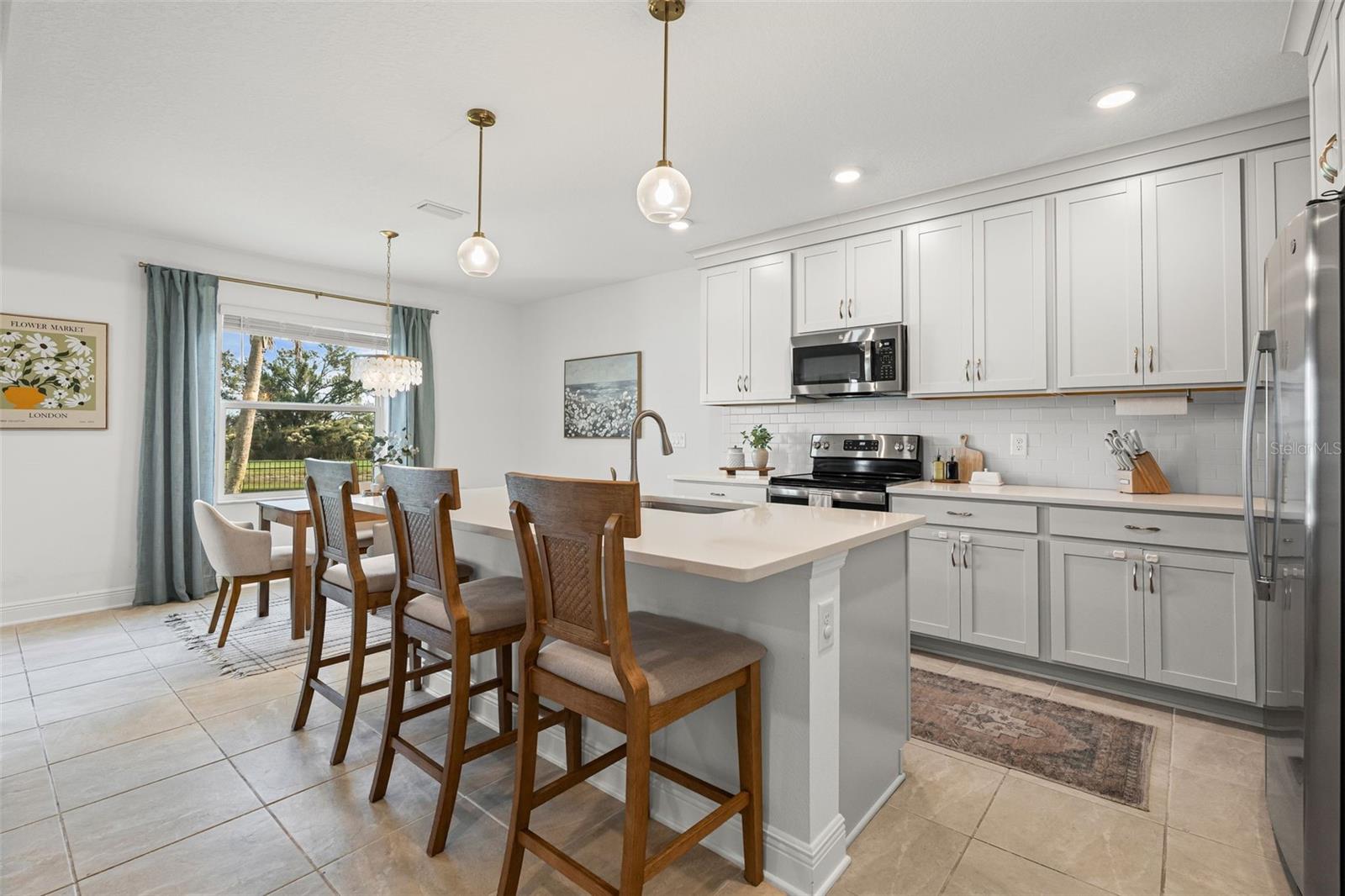 9216 WESTERNWOODS AVE