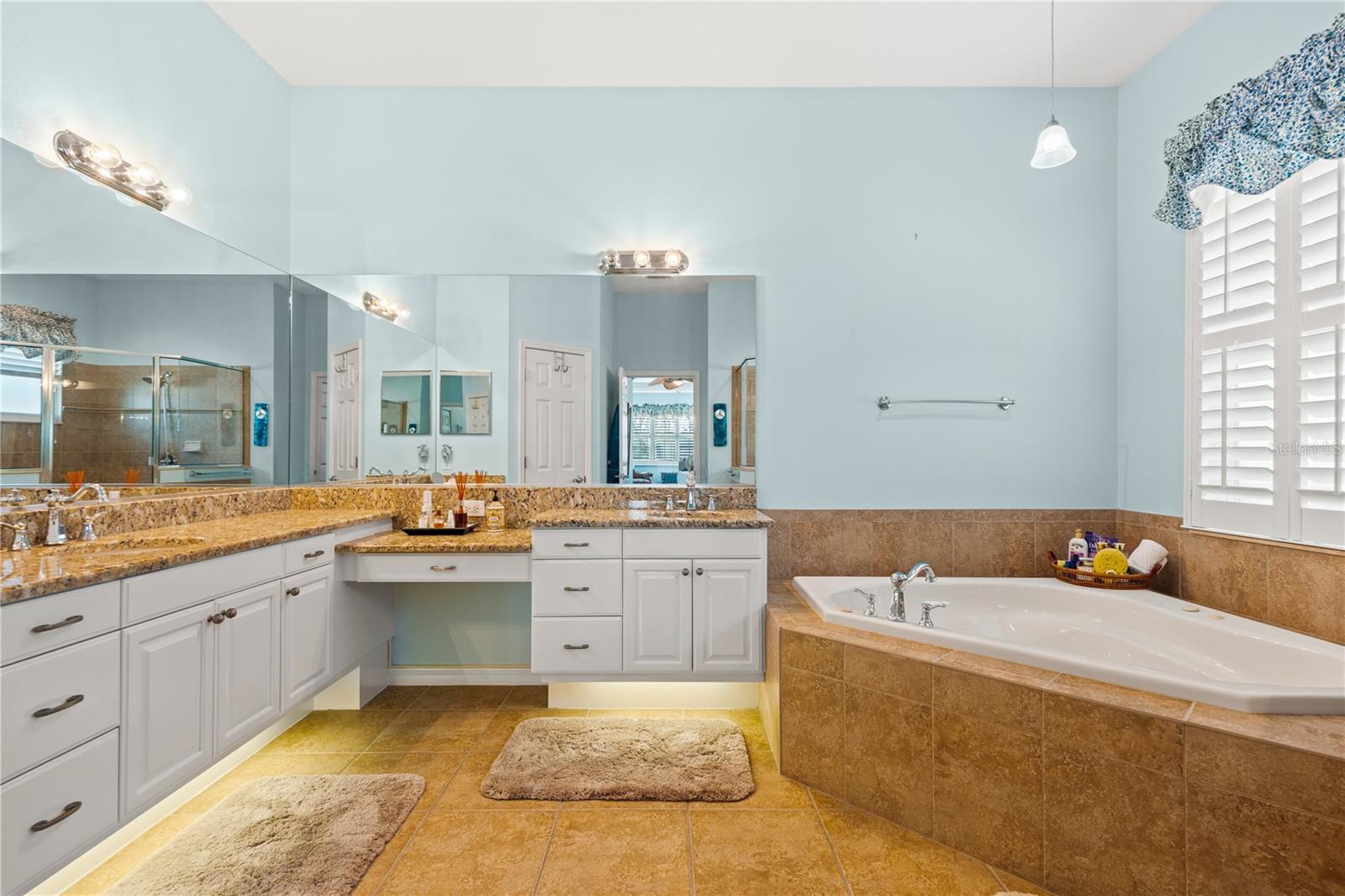 12611 30TH STREET CIR E