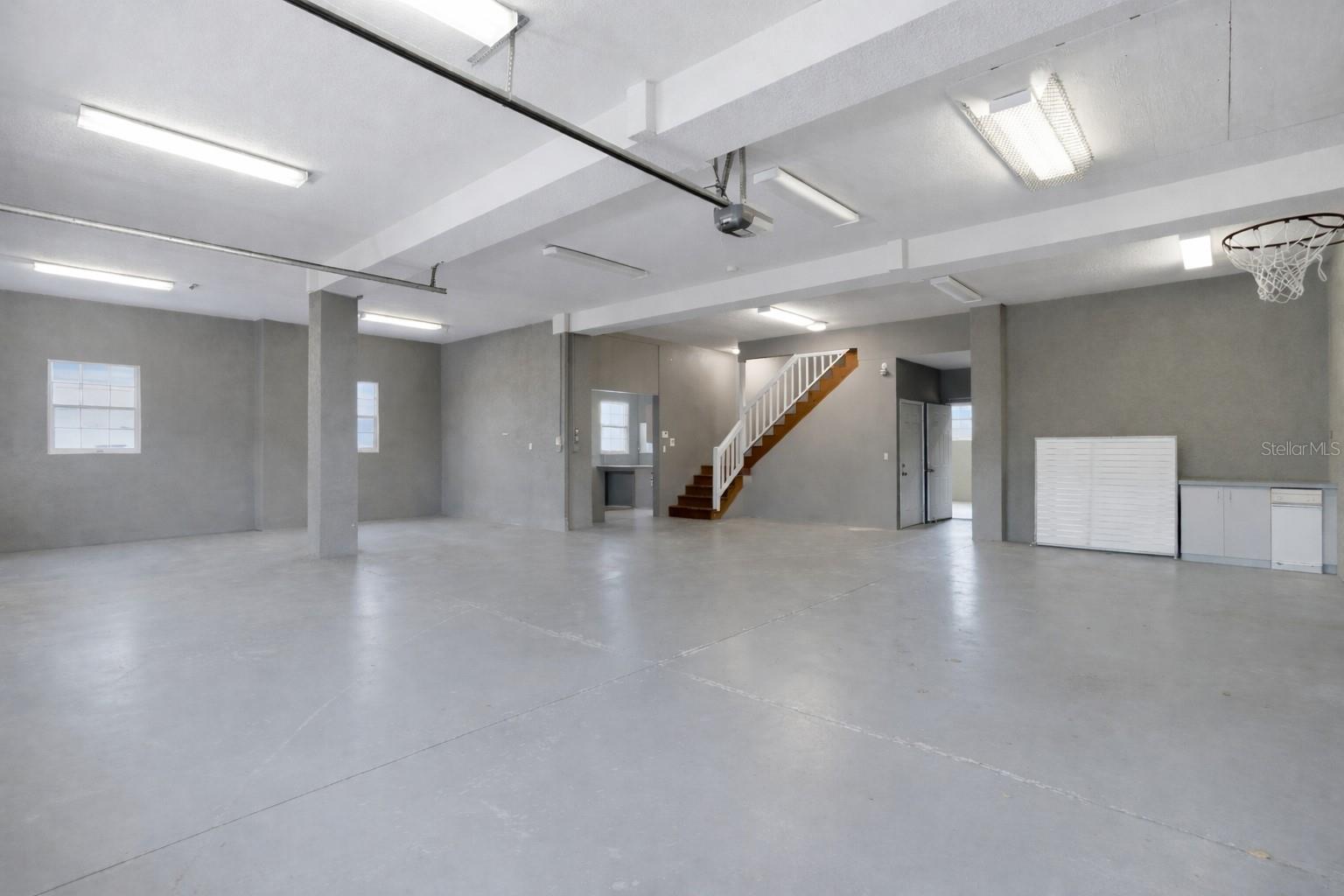 455 HORSESHOE LOOP RD