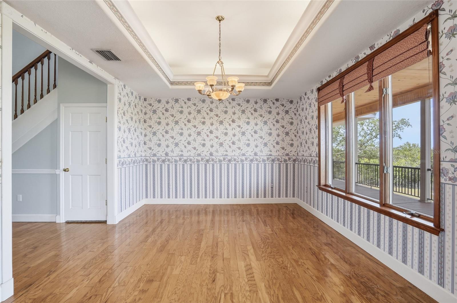 455 HORSESHOE LOOP RD