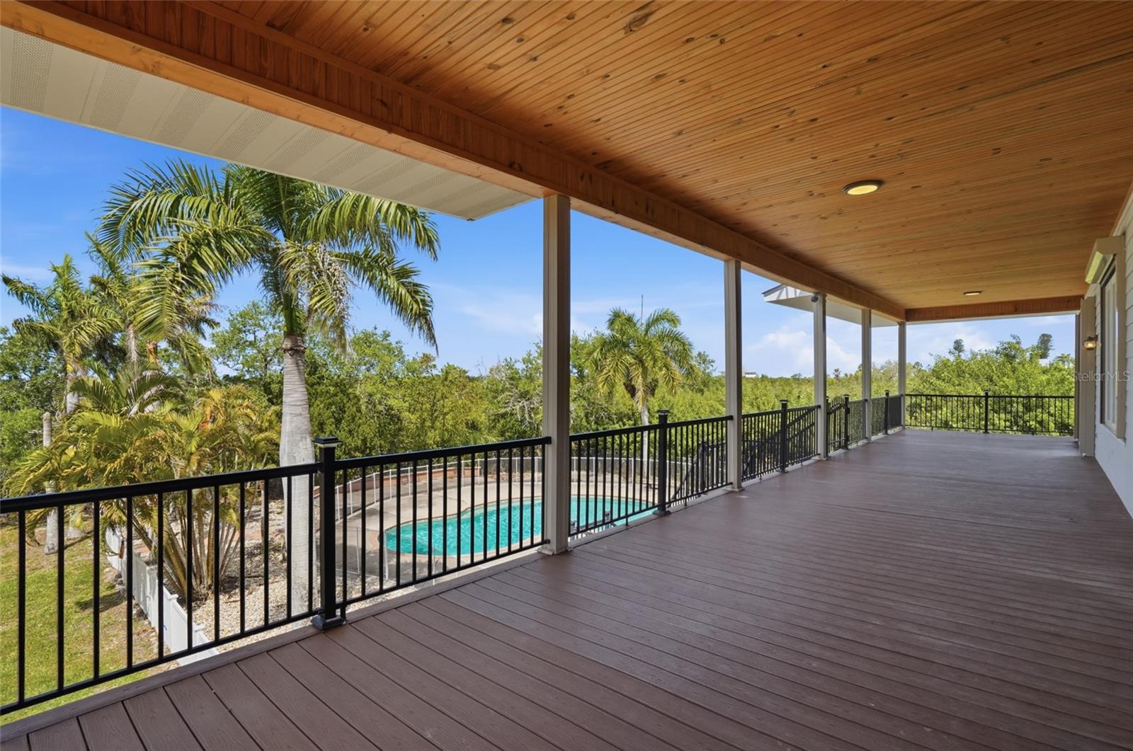 455 HORSESHOE LOOP RD