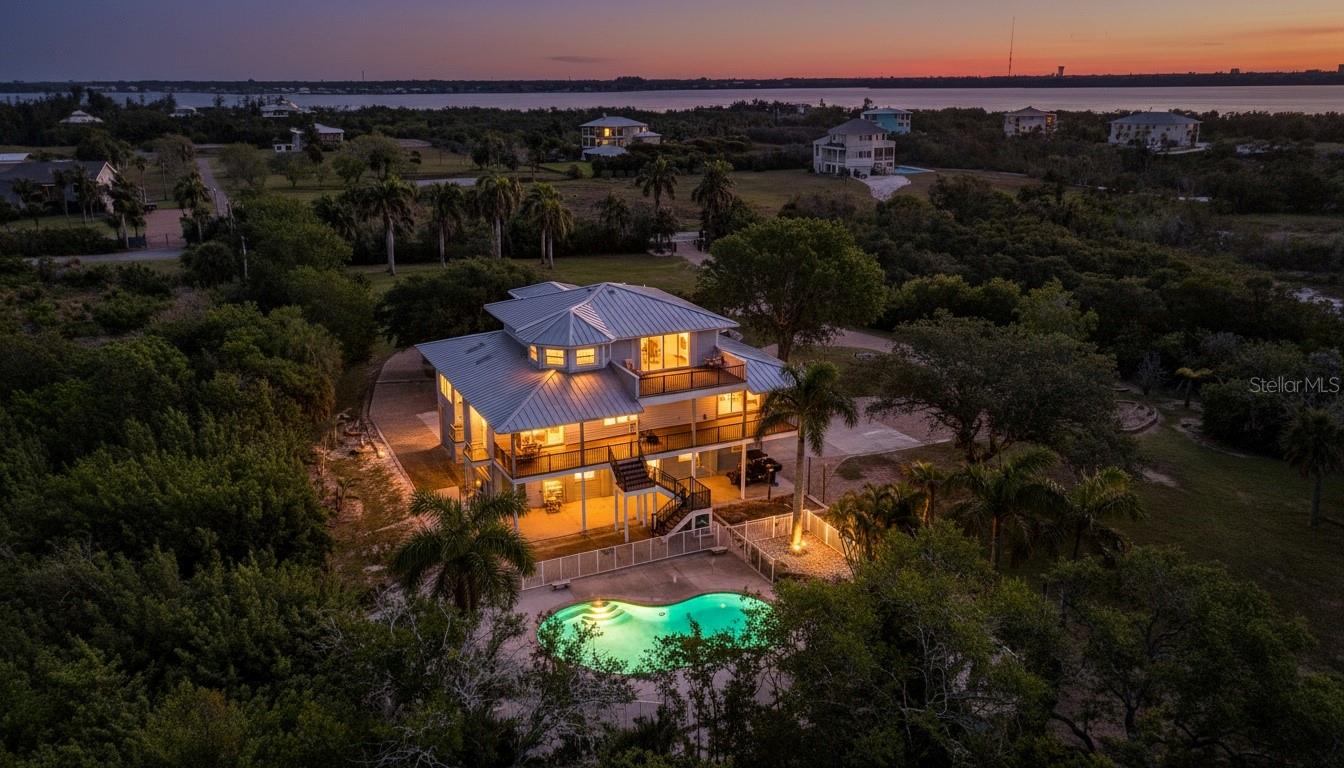 455 HORSESHOE LOOP RD