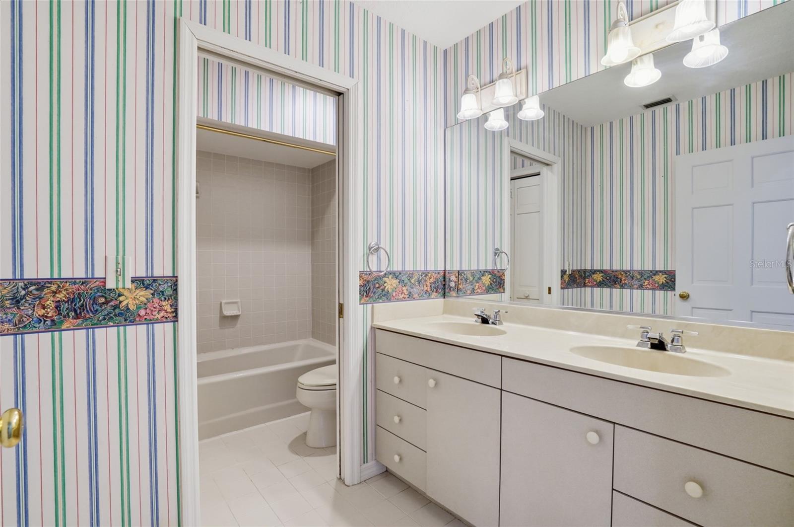 455 HORSESHOE LOOP RD