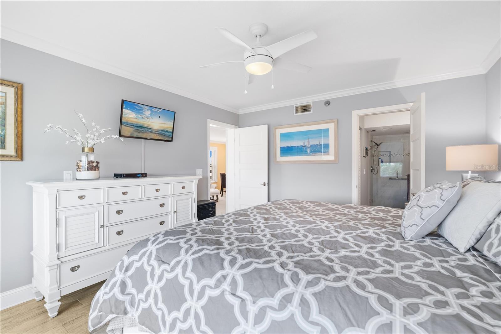 4480 FAIRWAYS BLVD #410