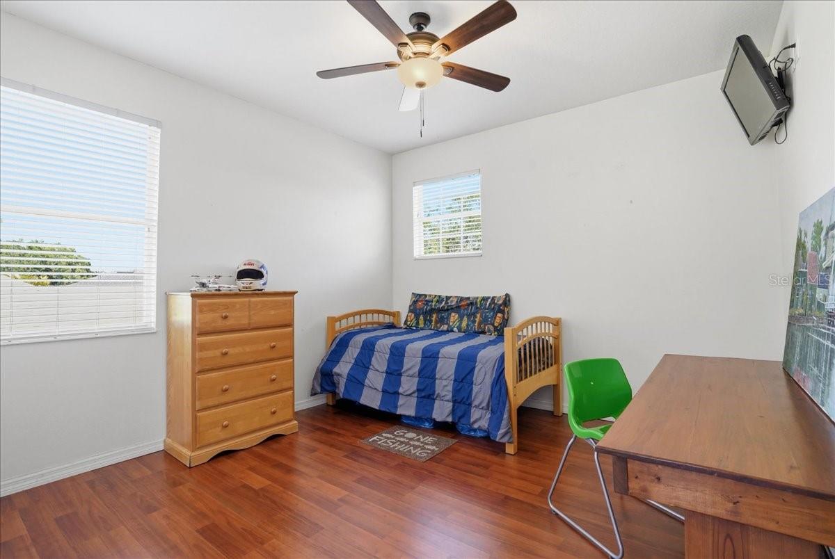 5809 LEXINGTON DR