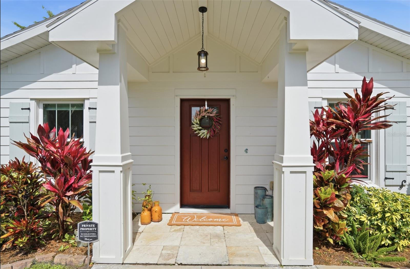 606 19TH AVE W