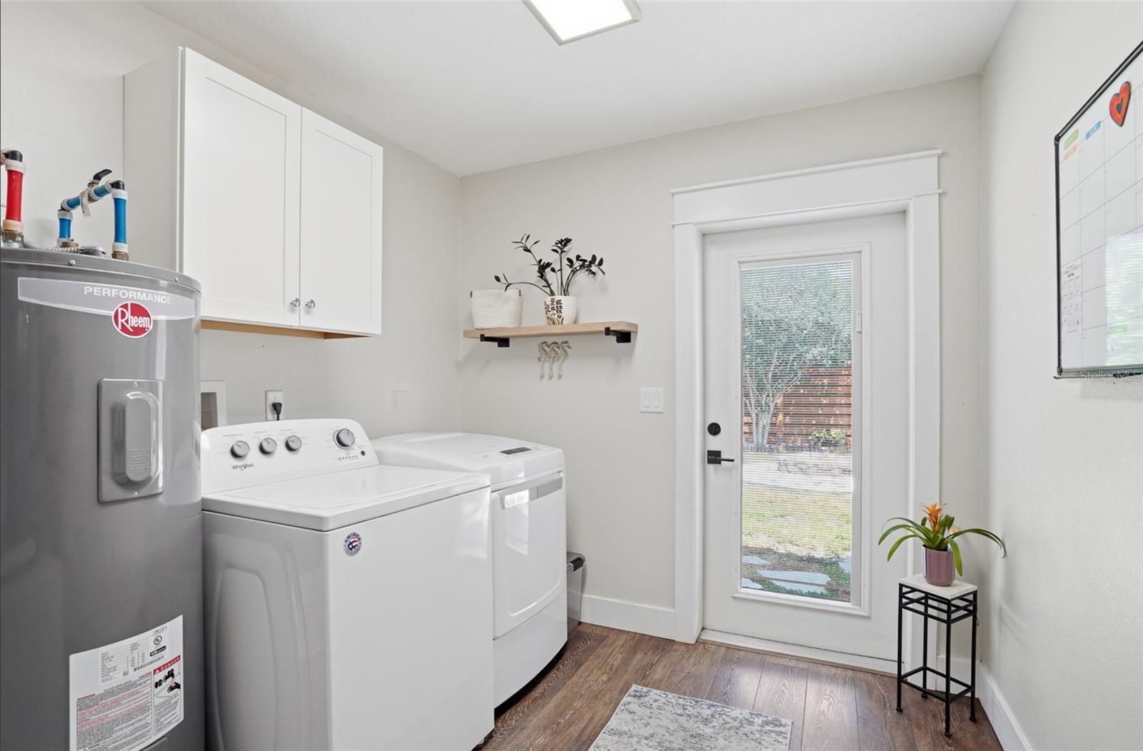 606 19TH AVE W